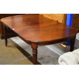 MAHOGANY TELESCOPIC TABLE WITH COLUMNED LEGS & WINDER