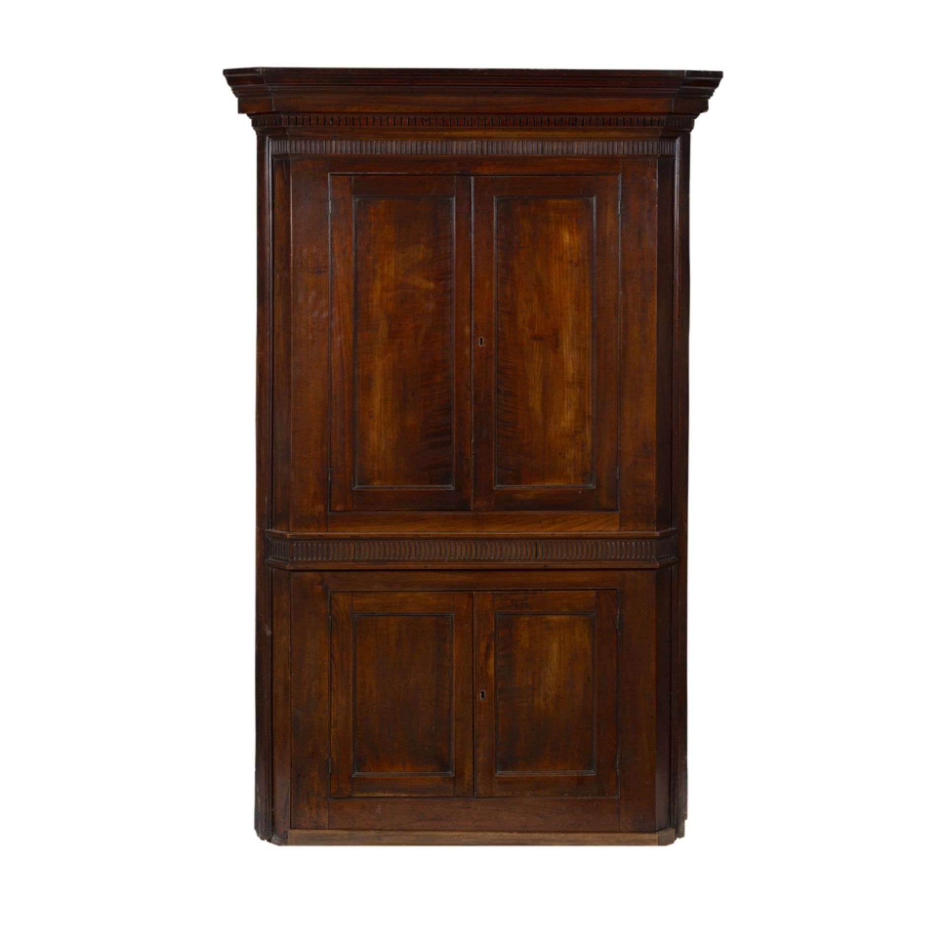 GEORGIAN FRUITWOOD CORNER CUPBOARD18TH CENTURY the moulded cornice above a dentil moulded and fluted - Image 2 of 2