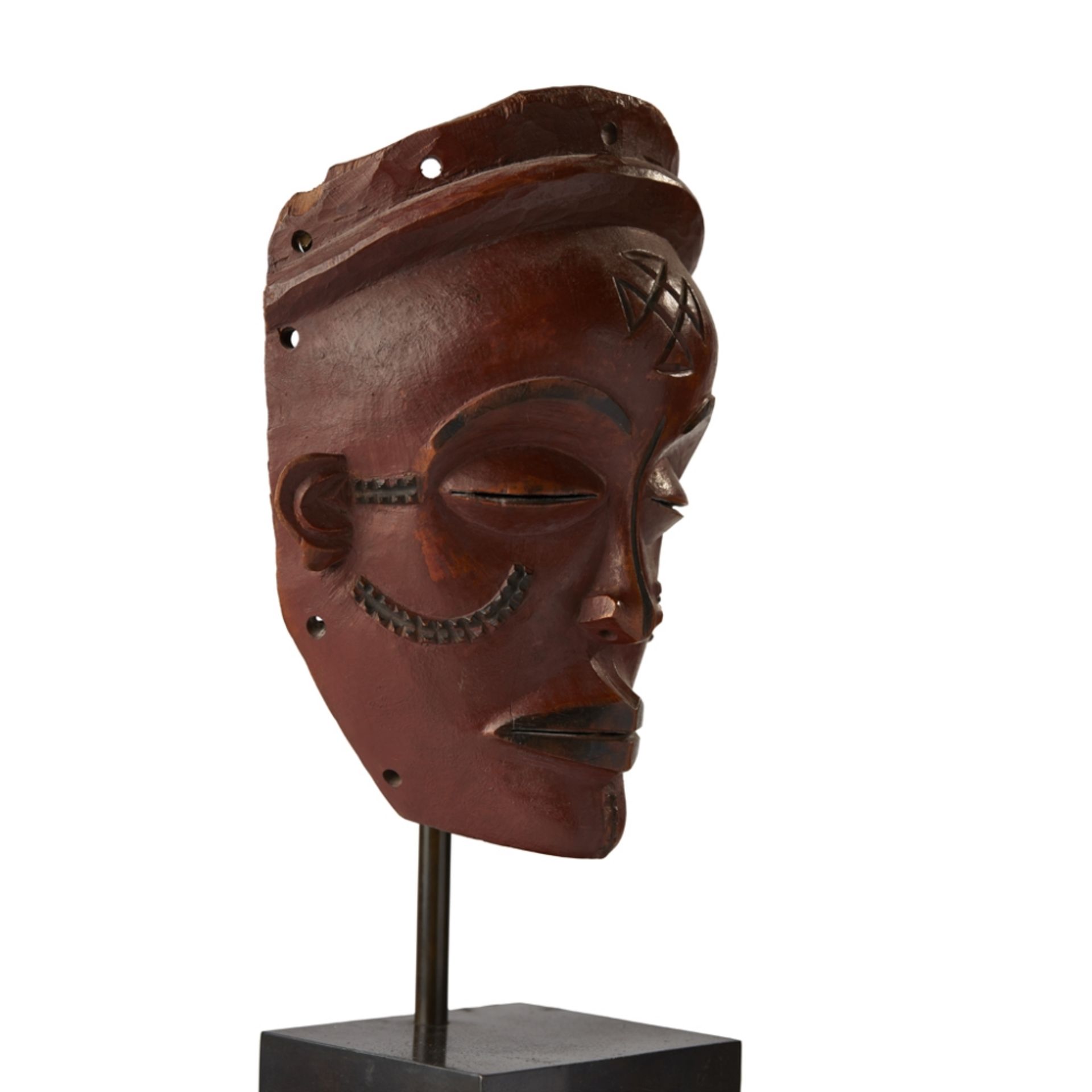 CHOKWE MASK, PWOANGOLA carved wood, the softly curving chin below fractionally parted lips, a medial - Image 5 of 6