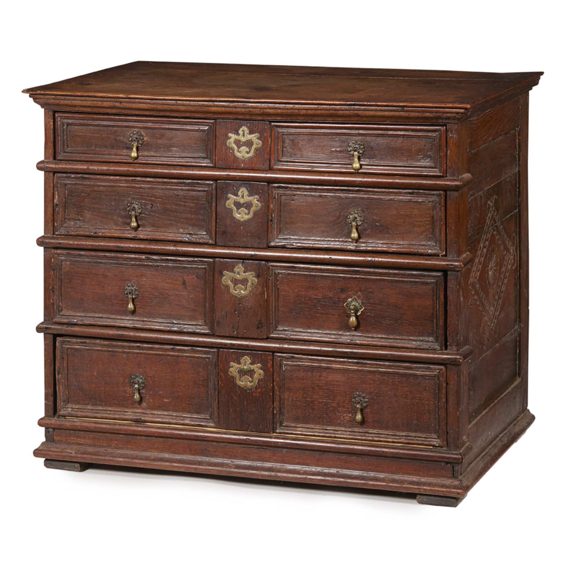 WILLIAM AND MARY OAK CHEST OF DRAWERS LATE 17TH CENTURY the rectangular top above four double