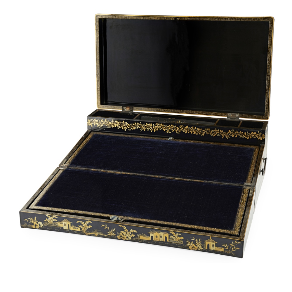 CANTON LACQUER LAP DESKQING DYNASTY, 19TH CENTURY the exterior finely lacquered with - Image 2 of 7