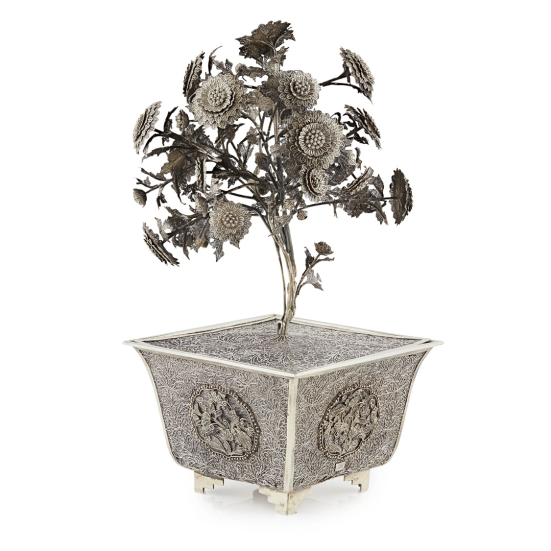 SILVER FILIGREE CHRYSANTHEMUM TREE AND JARDINIÈREQING DYNASTY, 19TH CENTURY naturalistically