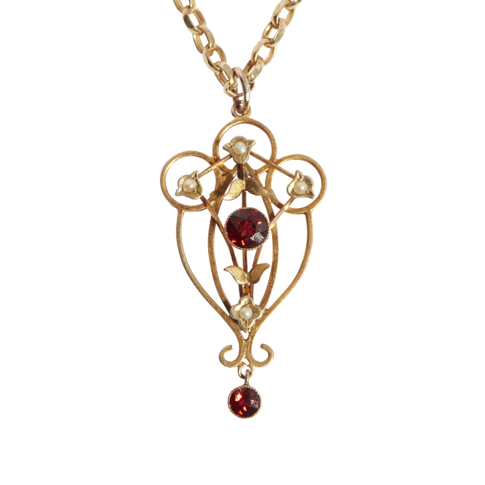 An Edwardian garnet and seed pearl set pendant of open scrolling design, set with seed pearls and - Image 3 of 4