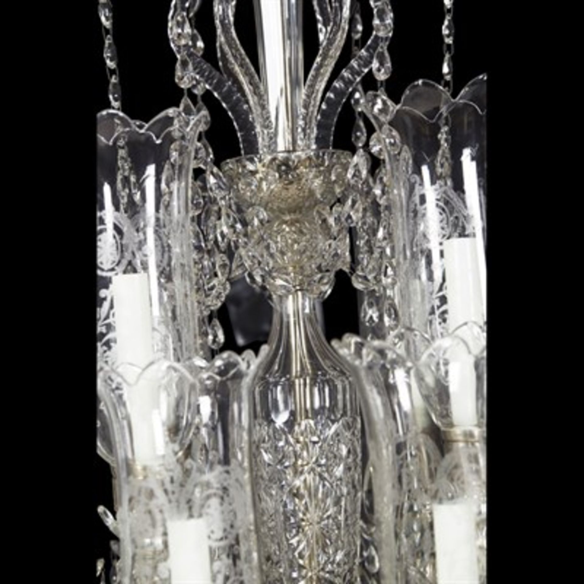 BACCARAT EIGHTEEN-LIGHT GLASS CHANDELIER EARLY 20TH CENTURY with two tiers of barley-twist - Image 6 of 7