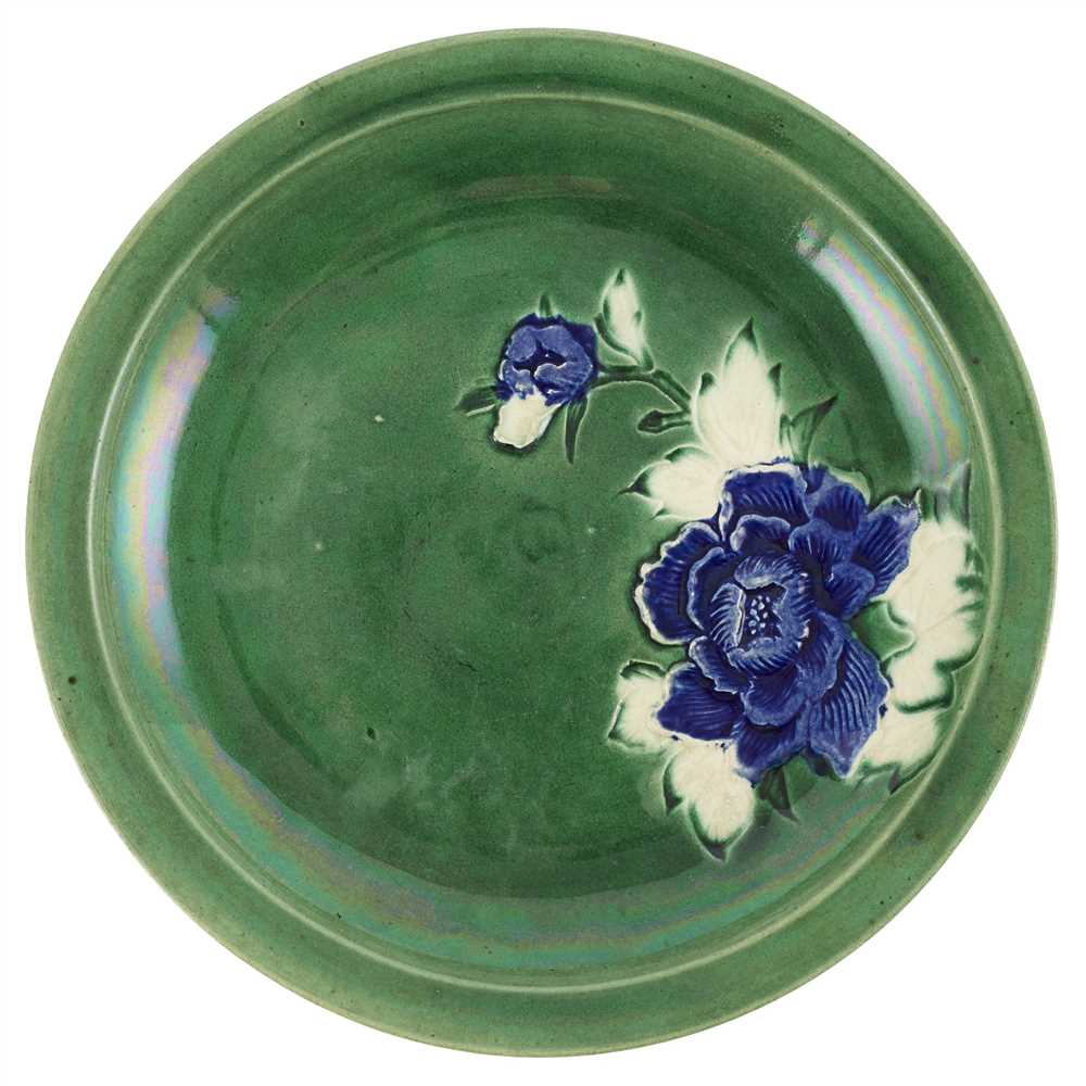 PAIR OF GREEN-GLAZED DISHES REBUPLIC PERIOD, 20TH CENTURY each of circular shallow form, the flat