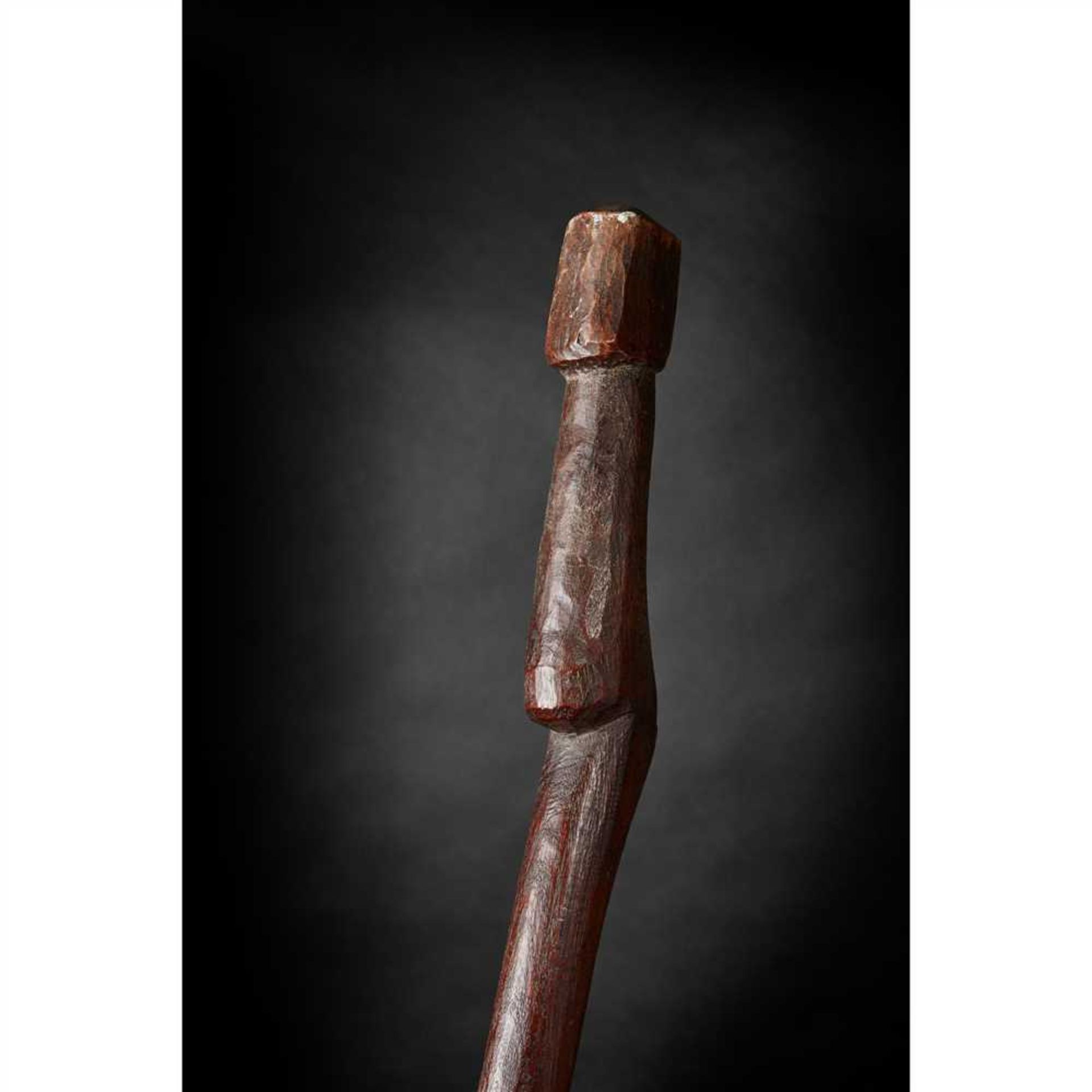 MAORI PADDLE NEW ZEALAND carved wood, with a leaf shaped paddle, curving shaft and raised grip ( - Image 3 of 3