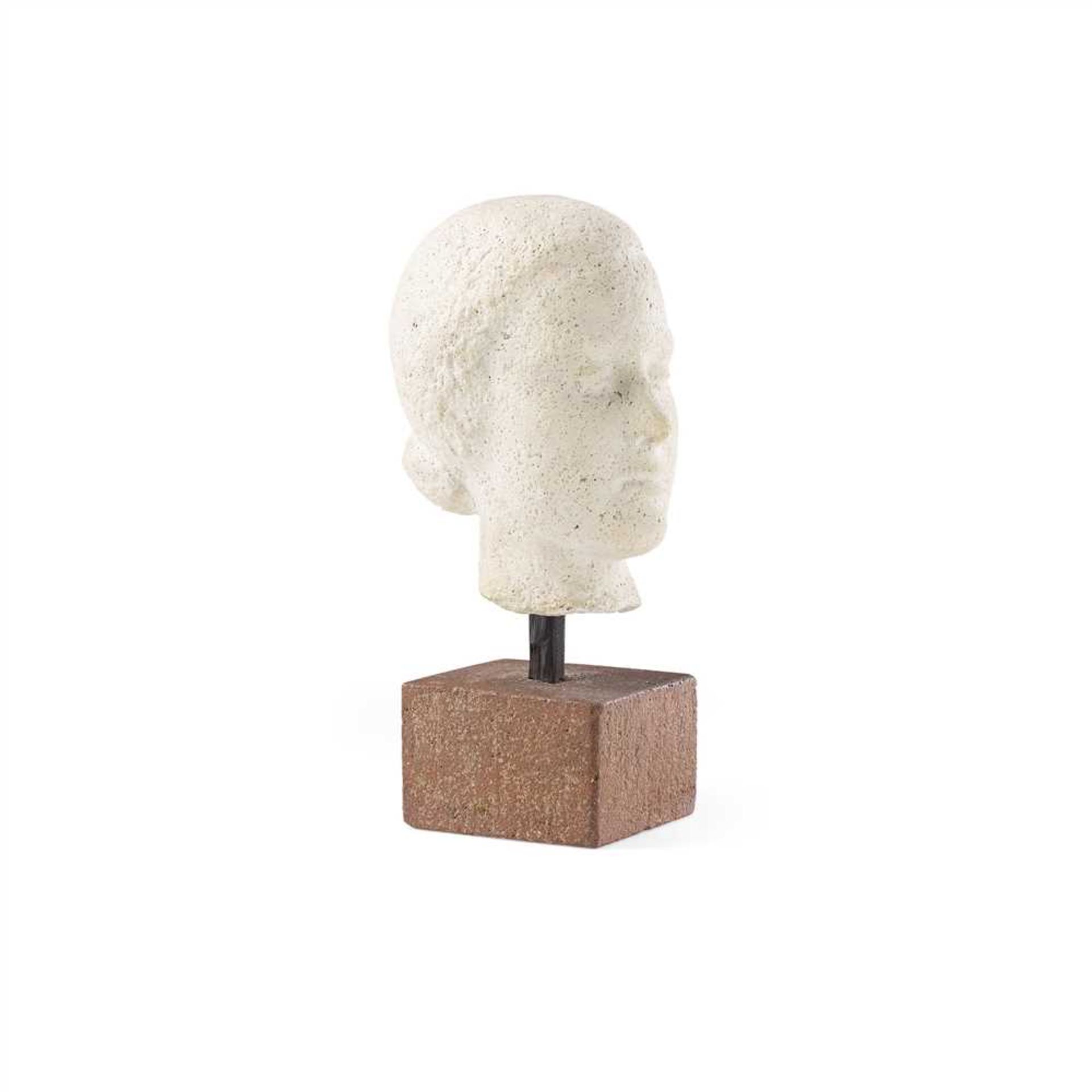 § GHISHA KOENIG (BRITISH 1921-1993) FEMALE HEAD