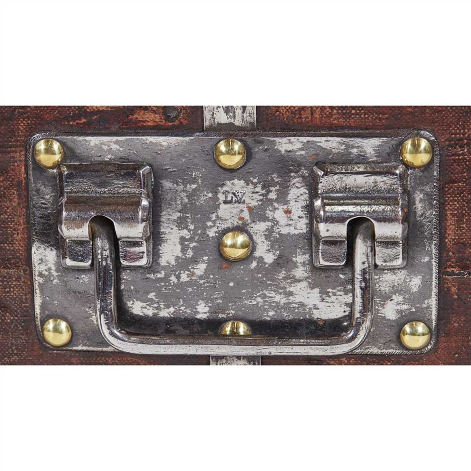 LOUIS VUITTON CANVAS AND ALUMINIUM COURIER TRUNK LATE 19TH CENTURY - Image 3 of 3