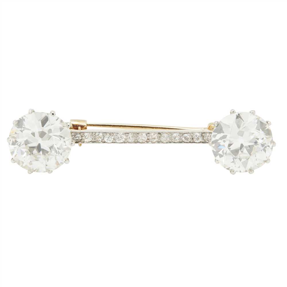 A diamond bar brooch