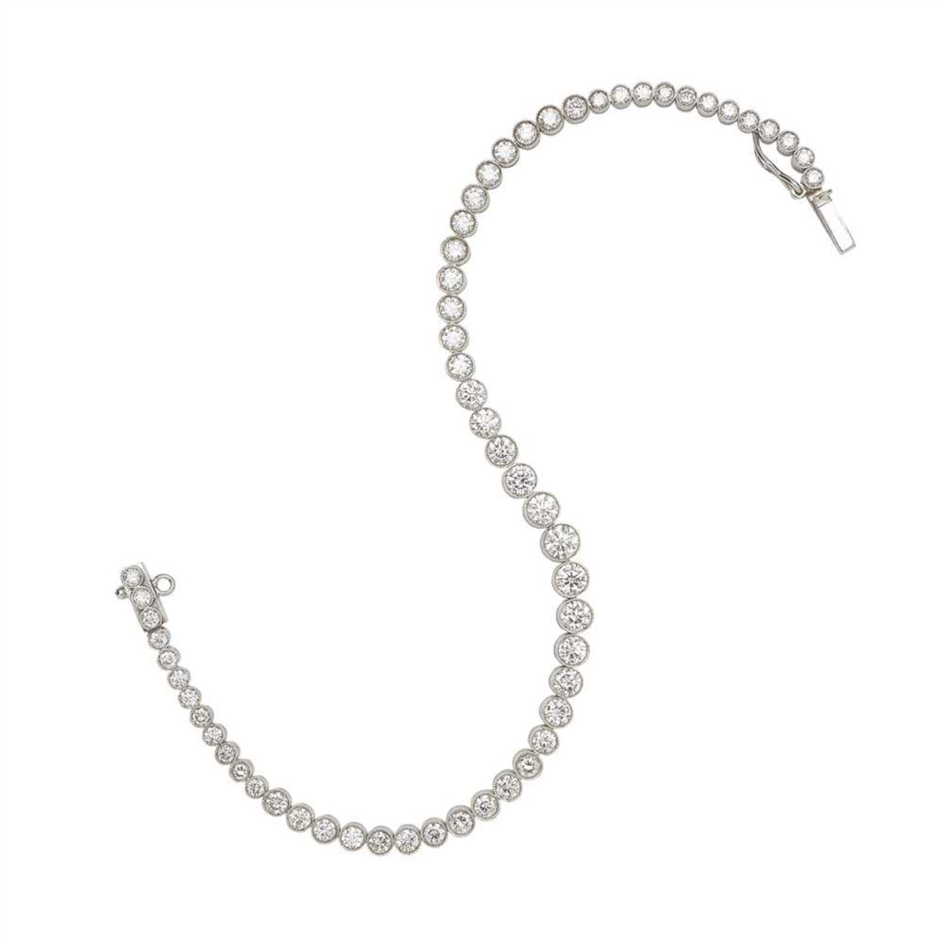 A diamond line bracelet - Image 2 of 2