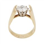 A single stone diamond set ring