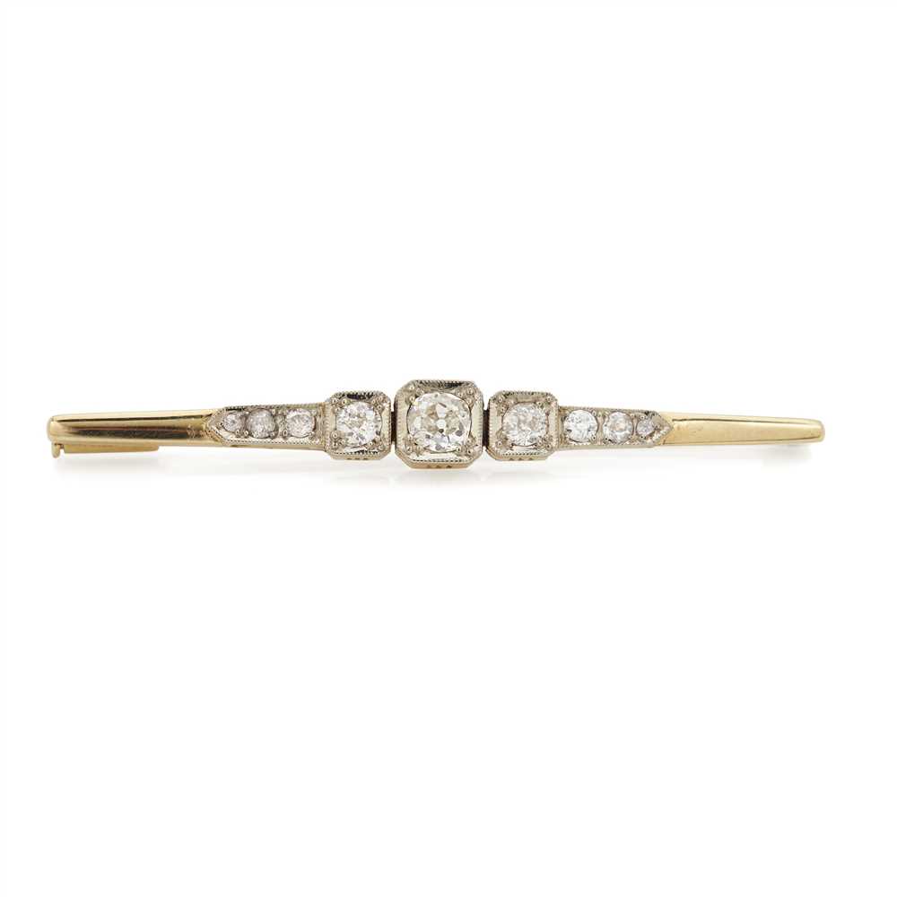 A diamond set bar brooch - Image 2 of 2