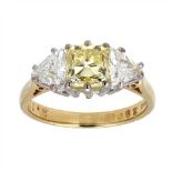 A yellow and colourless diamond set ring