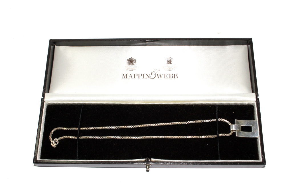 A quality Mappin & Webb 925 silver square pendant and chain in original box