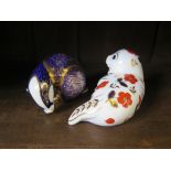 Royal Crown Derby Imari badger paperweight together with a seal paperweight circa 1983