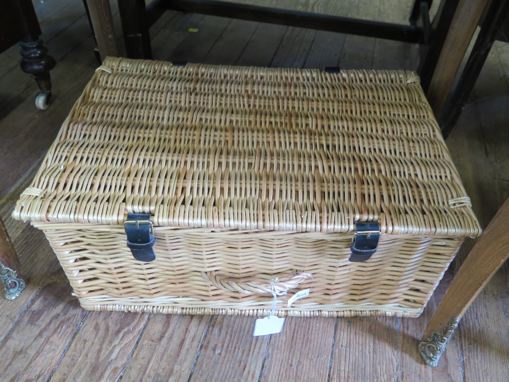 A 1970s brown glaze table lamp, a World Discoverer globe and a picnic hamper (3) - Image 2 of 2