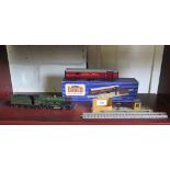 Hornby-Dublo 3 rail 4-6-0 BR Bristol Castle and T.P.O. Mail Van set in original box (lacks sacks)