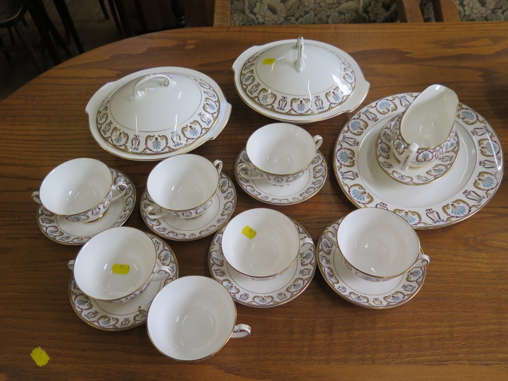 A Coalport Countryware part tea and dinner service, including teapot, bowls, avocado bowls and