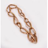 A 9 CARAT ROSE GOLD CHAIN LINK BRACELET approximately 19.2 grams in weight