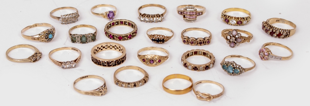 A LARGE COLLECTION OF GEM SET AND DRESS RINGS to include 22 carat yellow gold wedding band (23)