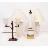 A GROUP OF FOUR VARIOUS TABLE LAMPS (4)