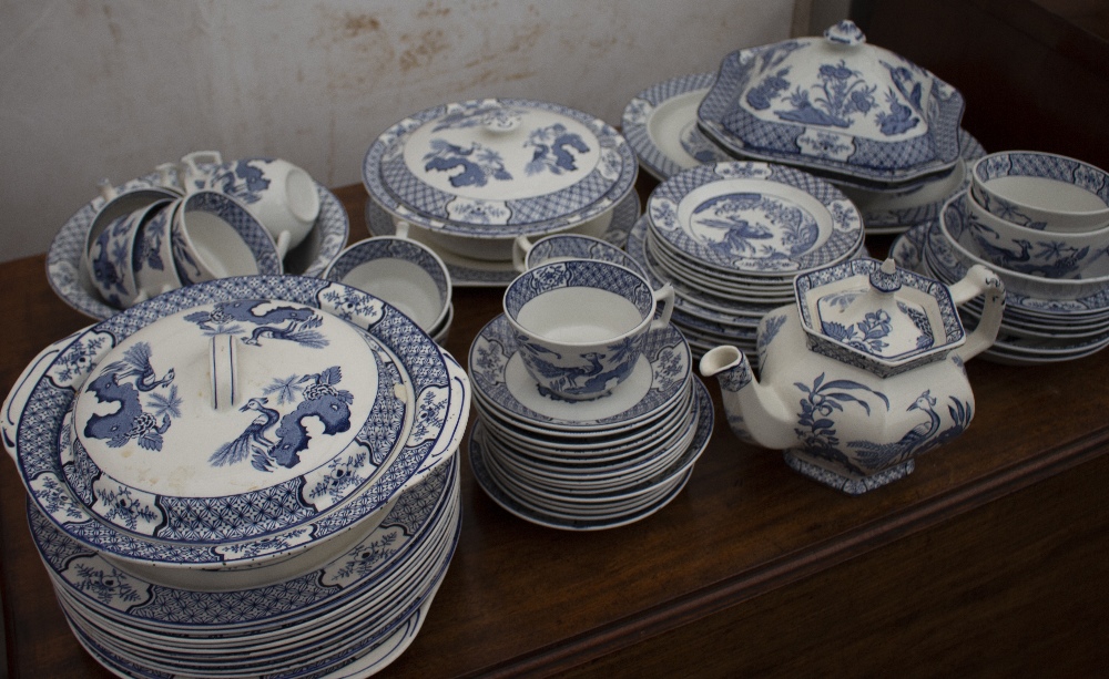 A SELECTION OF BLUE AND WHITE PART DINNER SERVICES to include Broadhurst Balmoral, Yuan by Wood & - Image 2 of 2