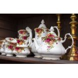 A SELECTION OF POTTERY AND CERAMICS to include a Royal Albert 'Old Country Roses' part tea and