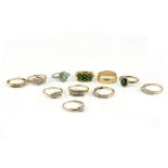 A COLLECTION OF 9 CARAT, 9K AND OTHER YELLOW METAL DRESS RINGS to include diamond chip and