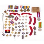 A COLLECTION OF MILITARIA AND MEDALS to include WWI service medals and a 1914-15 Star, all awarded