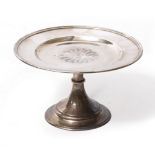 A VICTORIAN SILVER PATON on knoped stand with circular spreading base, marks for London 1843, 18cm