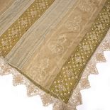 AN ANTIQUE LINEN AND GREEN SILK TABLE CLOTH OR BEDSPREAD 154cm x 215cm