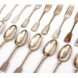 A QUANTITY OF SILVER PLATED FIDDLE PATTERN CUTLERY