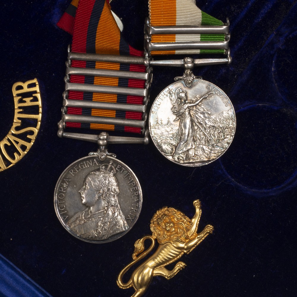 THE W. EVERALL BOER WAR ROYAL LANCS MEDALS AND BARS, General Service and associated cap badge and - Image 4 of 4