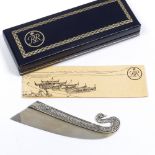 Uwe Moltke for Rex-Rotary (Denmark 20th Century) Sterling Silver Razor with presentation box and