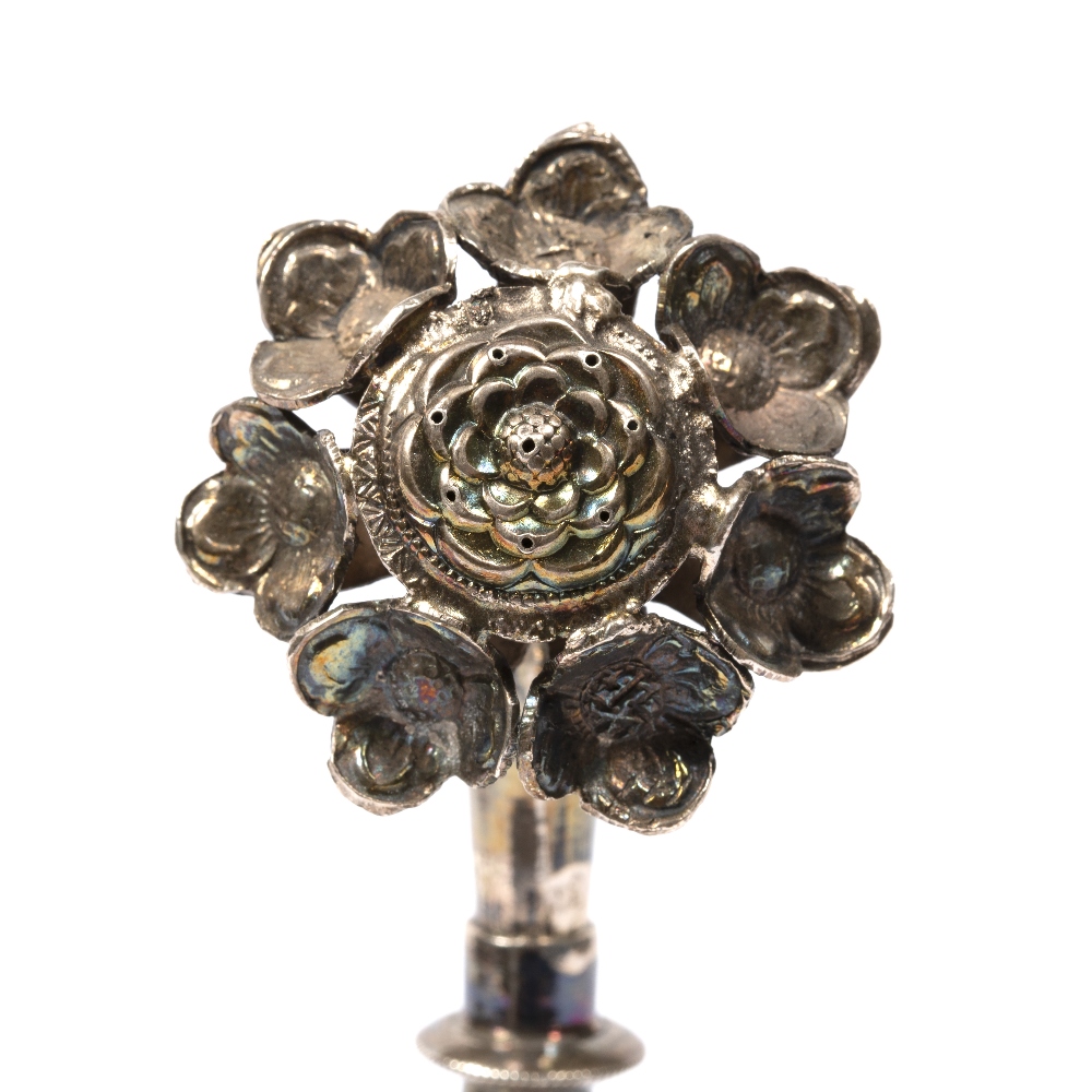 Silver rosewater Sprinkler India, 19th Century of tapering form, the spout decorated with individual - Image 4 of 4