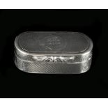 AN EARLY VICTORIAN SILVER RECTANGULAR SNUFF BOX, with engine turned decoration, reeded sides and