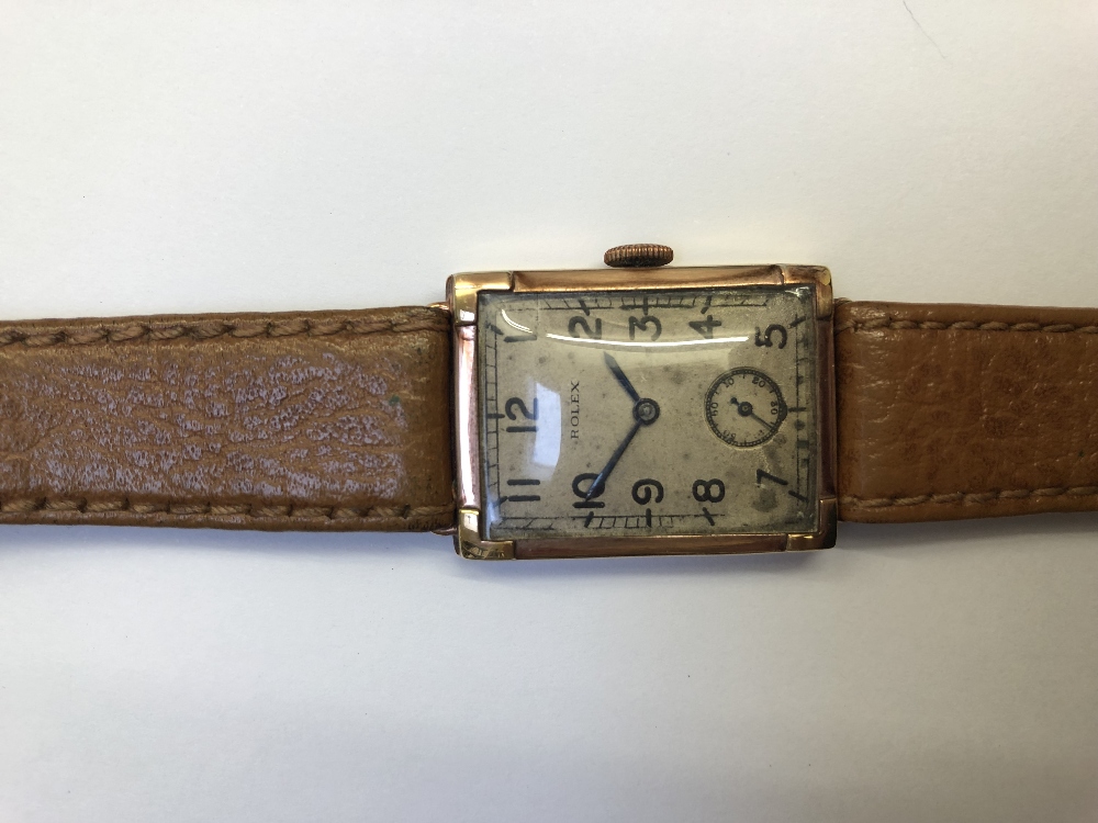 TWO WRISTWATCHES, the first a gentleman's 9ct gold cased wristwatch, the rectangular silvered dial - Image 3 of 6