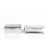 A SILVER TRINKET BOX, of shaped and curved outline on pad feet, by Edward Souter Barnsley & Co,