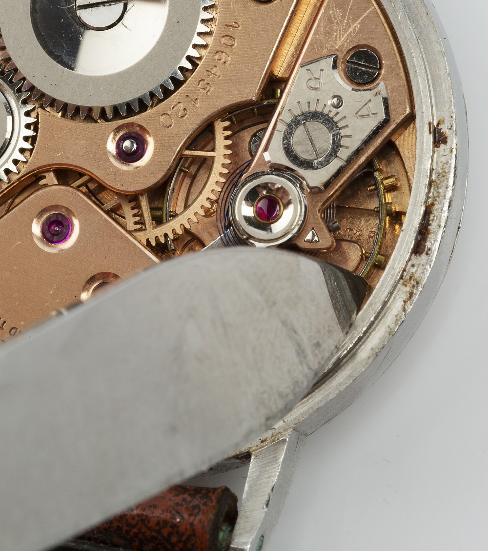 A STAINLESS STEEL CHONOMÈTRE WRISTWATCH BY OMEGA, REF. 2364-6, CAL. 30 T2 RG MOVEMENT, the - Image 4 of 5