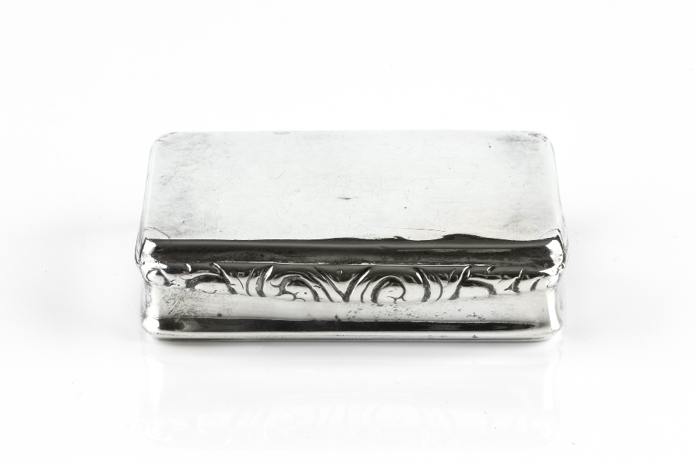 A GEORGE IV SCOTTISH SILVER RECTANGULAR SNUFF BOX, with scroll decorated thumb piece, by Richard