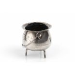 AN EDWARDIAN SILVER NOVELTY PIN CUSHION, in the form of a cauldron, with swing handle by Britton,