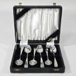 A harlequin set of six early 19th century silver teaspoons, Old English pattern,