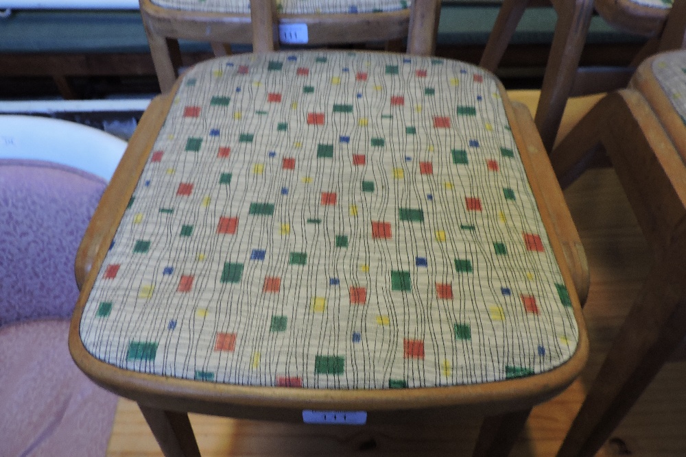 A set of six 1970's kitchen chairs - Image 9 of 19
