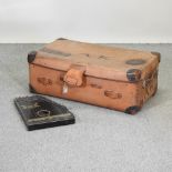 A leather trunk, 91cm,