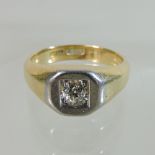 An 18 carat gold diamond gentleman's solitaire ring, approx. 0.