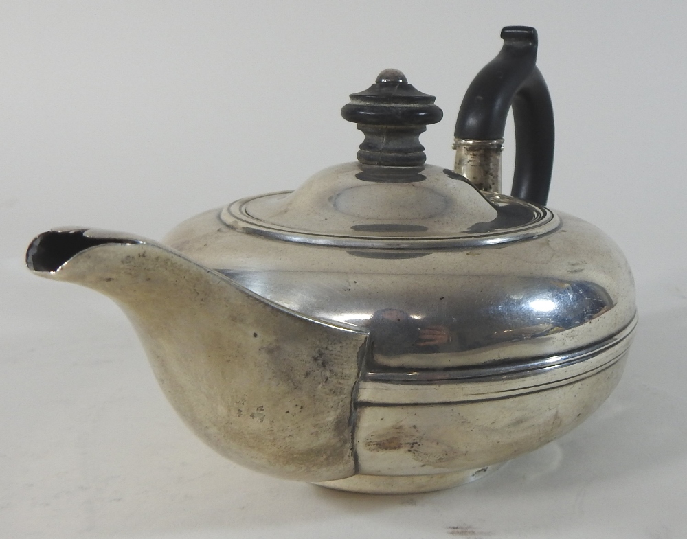 An Edwardian silver teapot, of compressed circular shape, Chester 1904, - Image 3 of 5