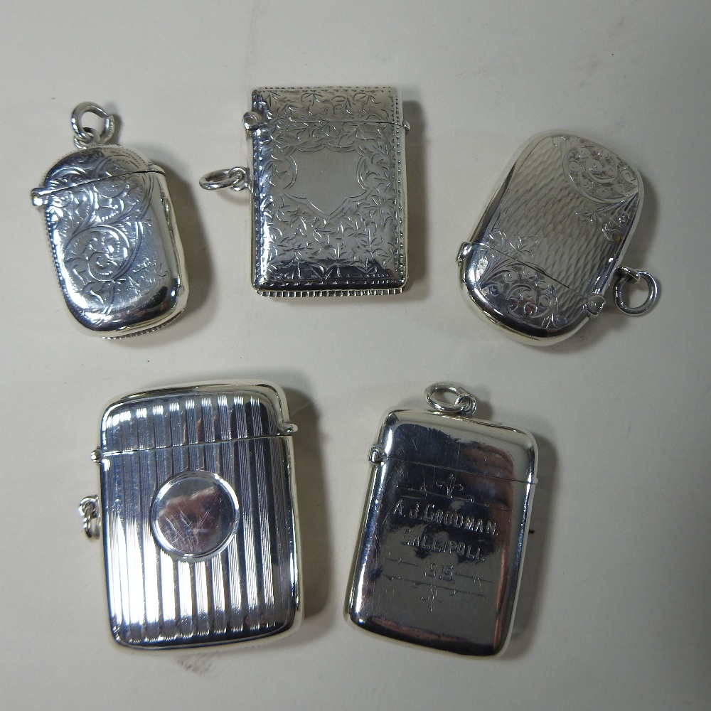 An early 20th century silver vesta case, with engine turned decoration, 5cm high, - Image 2 of 5