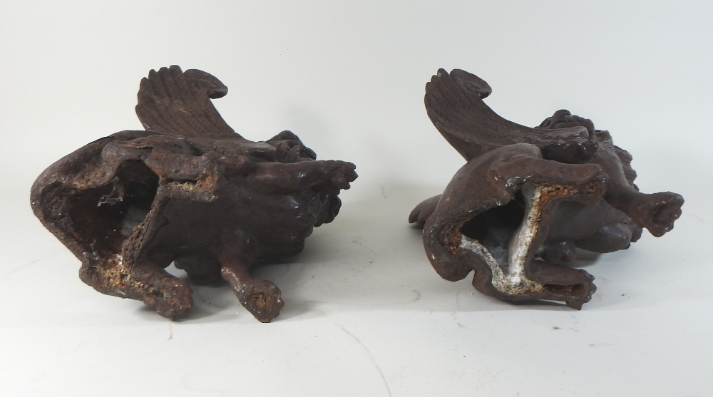 A pair of 19th century Venetian cast iron models of winged lions, - Image 3 of 6
