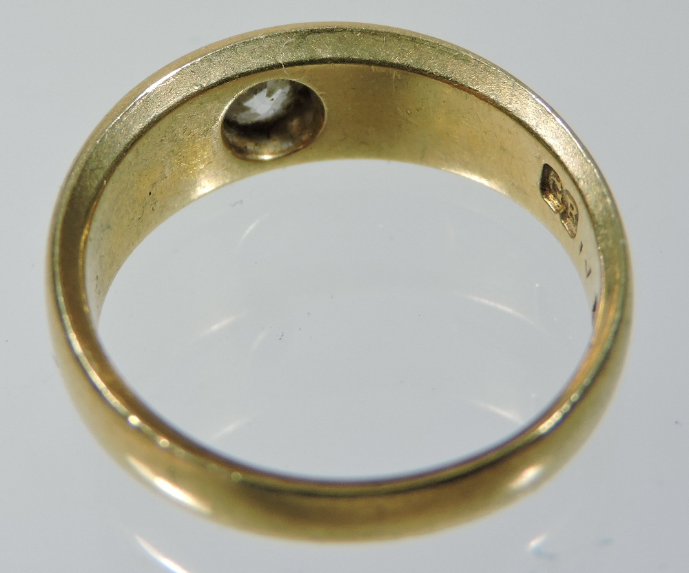 An 18 carat gold single stone diamond ring - Image 2 of 4