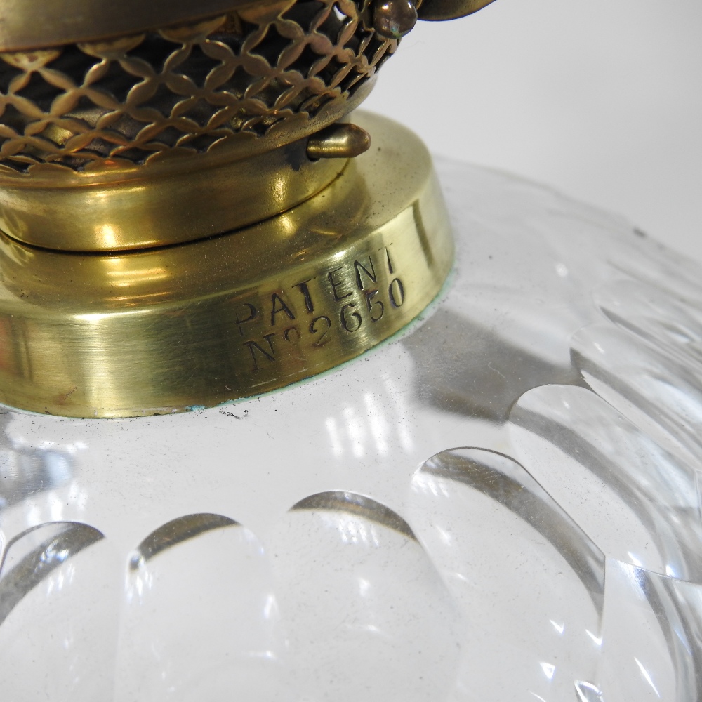 A Victorian Hinks & Son Ltd patent brass student's lamp, - Image 5 of 6